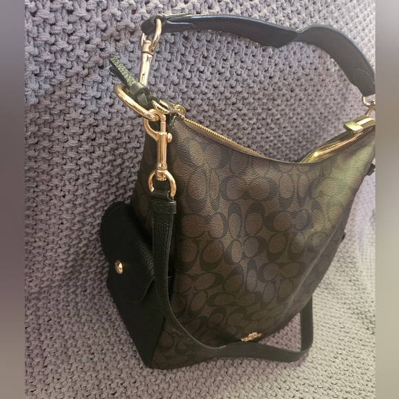 Authentic Coach Signature Pennie Shoulder Bag - Picture 6 of 16